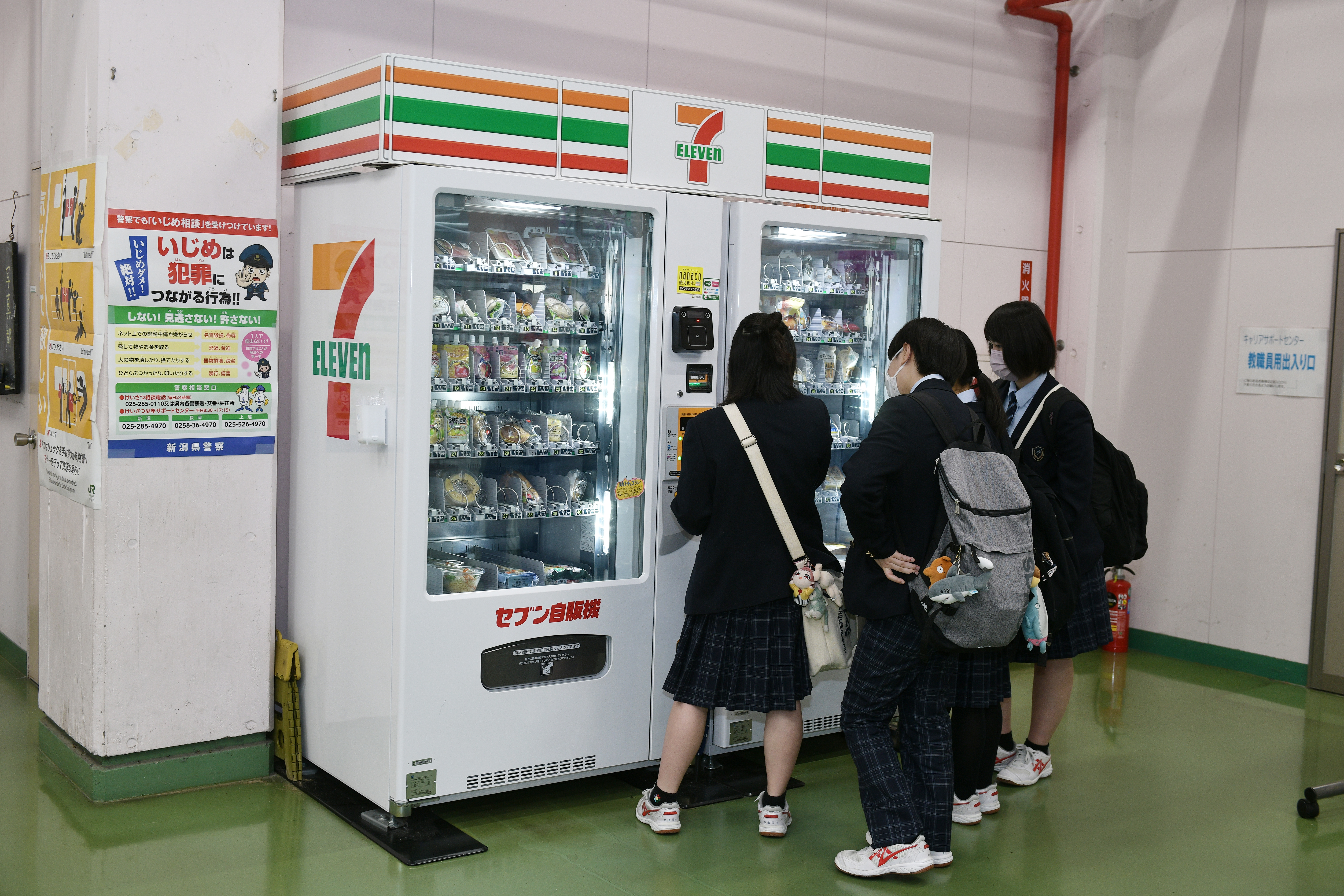 コンビニ自販機