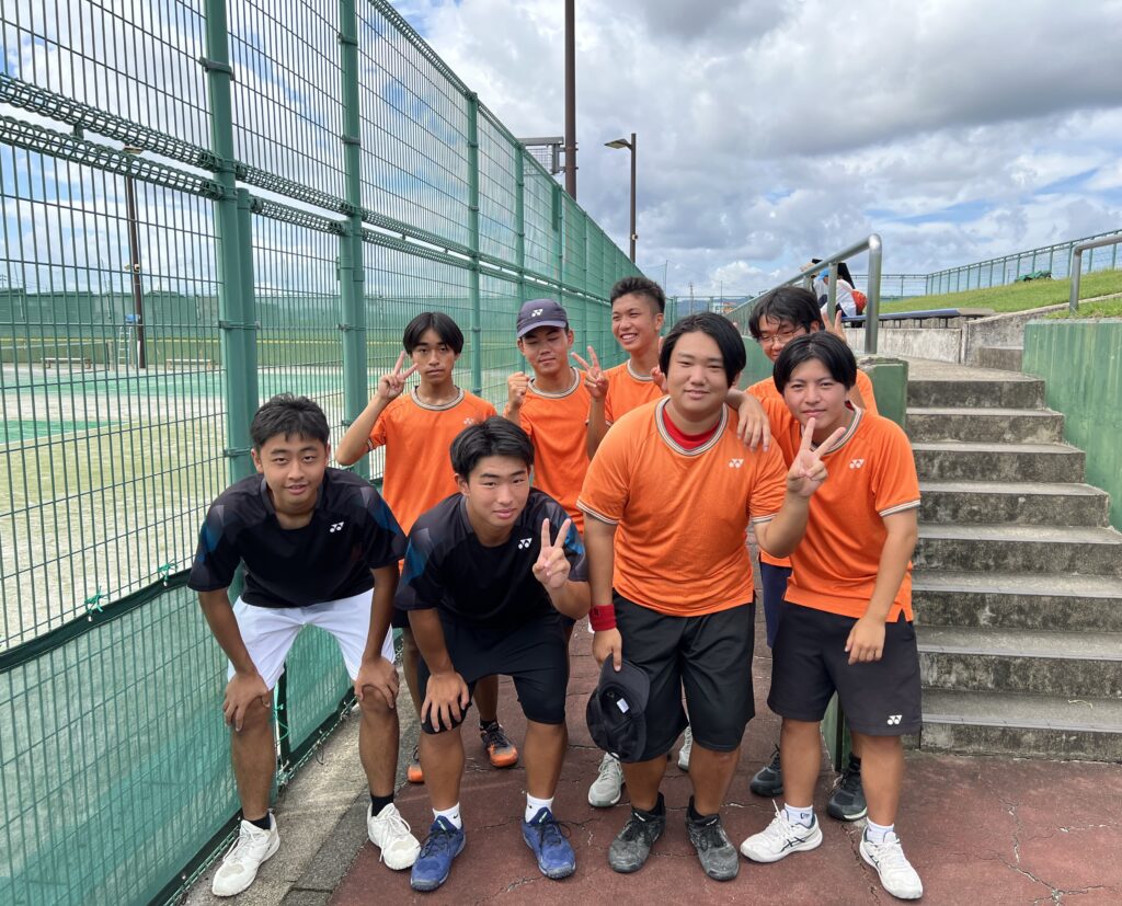 第４８回全国選抜高校テニス大会（県大会）に男子テニス部が出場しました。