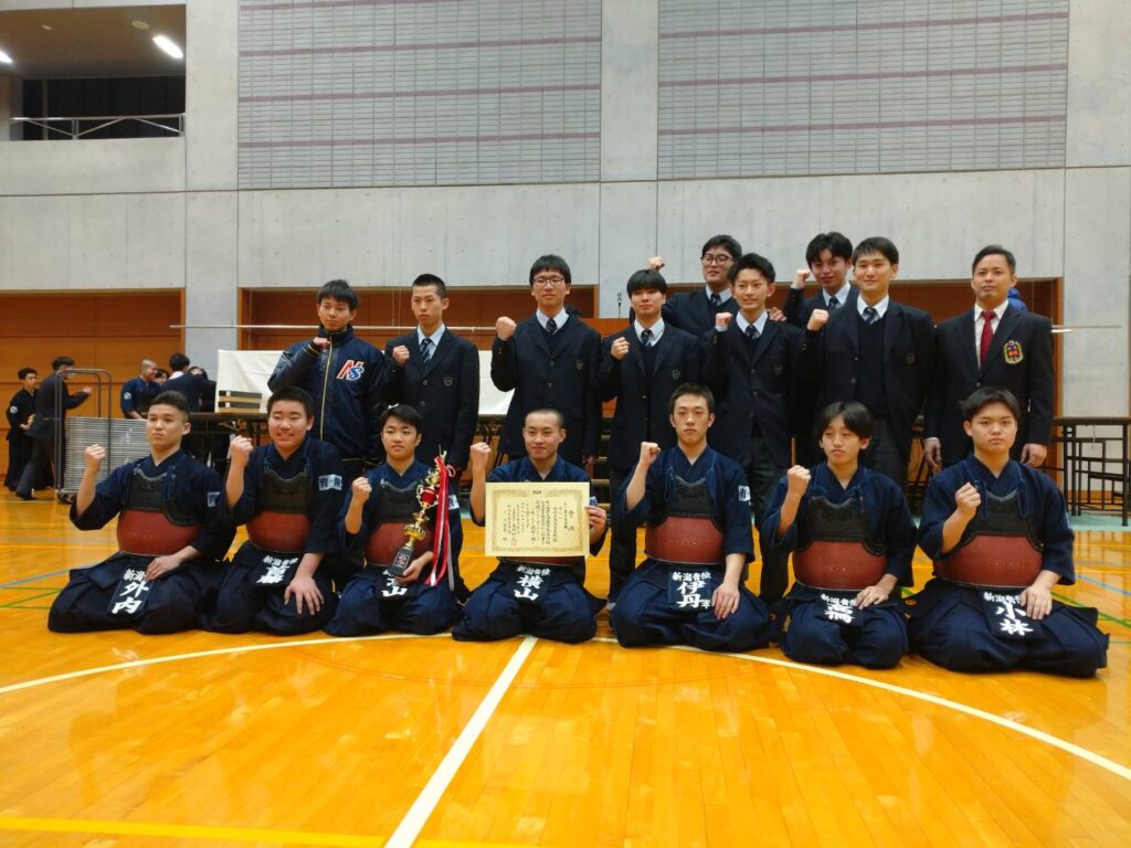【男女剣道部】第35回全国高等学校剣道選抜大会新潟県予選会結果（女子個人戦優勝、女子団体戦準優勝、男子団体戦準優勝）