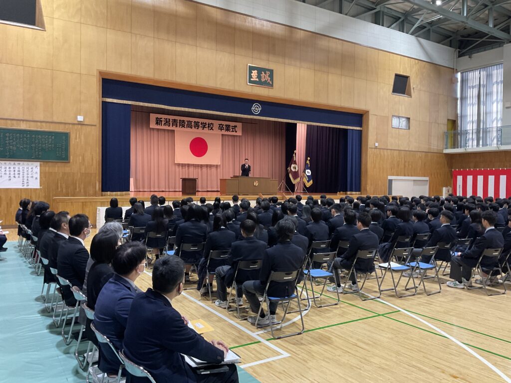 同窓会入会式がおこなわれました。