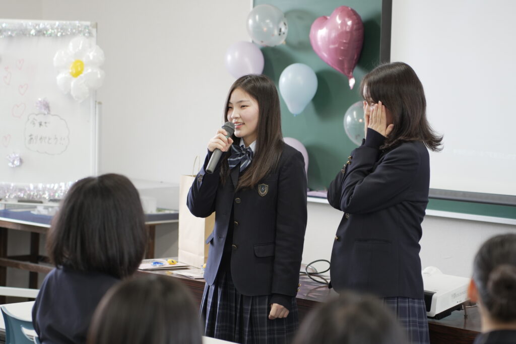 留学生の送別会をおこないました。