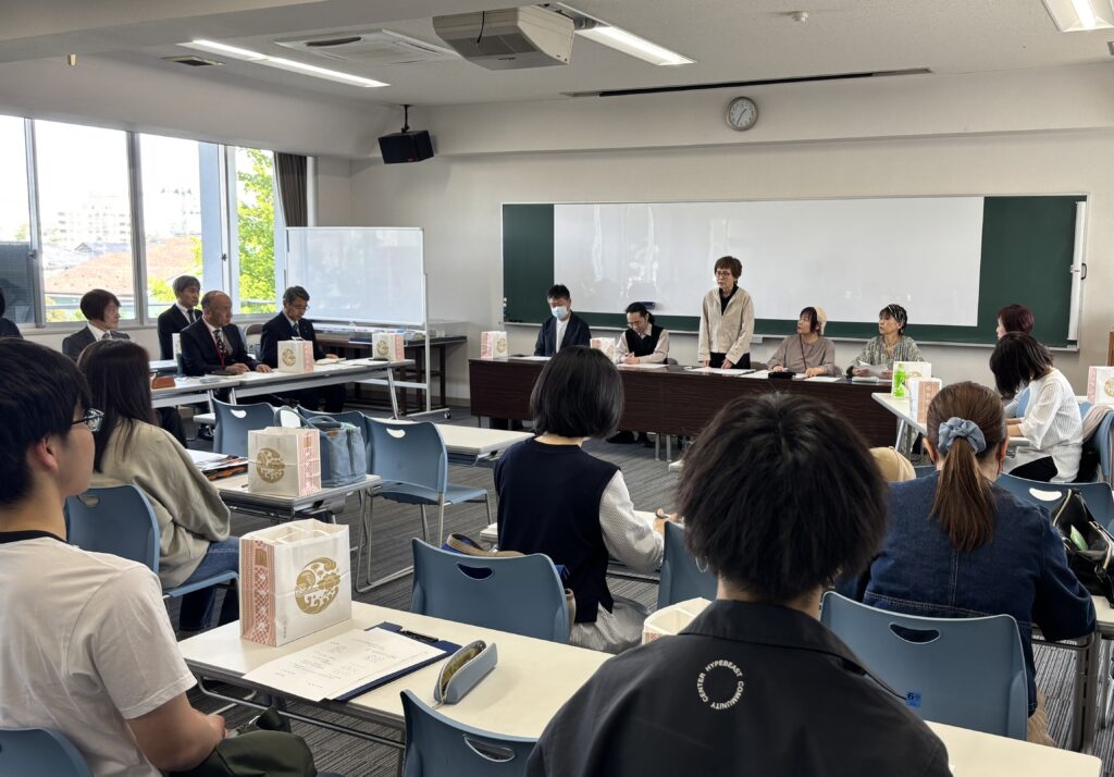 同窓会常任理事・幹事会がおこなわれました。